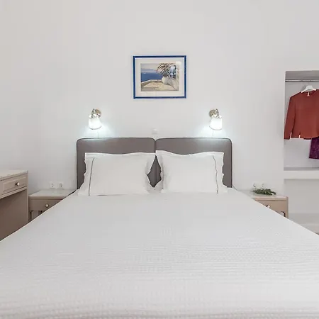 Apartment Milos *