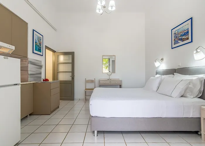 Milos * Adamantas (Milos)