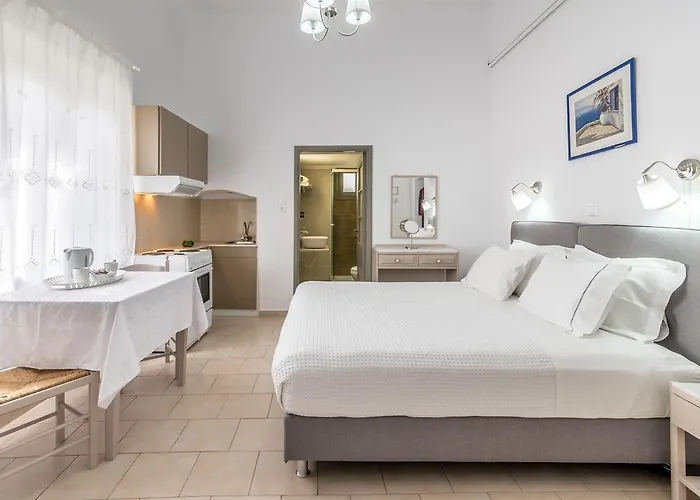 Milos * Adamantas (Milos)