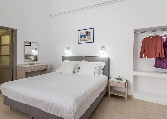 Milos Apartment Adamantas (Milos)