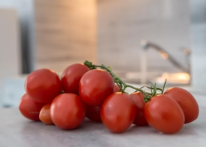 Milos Adamantas (Milos)