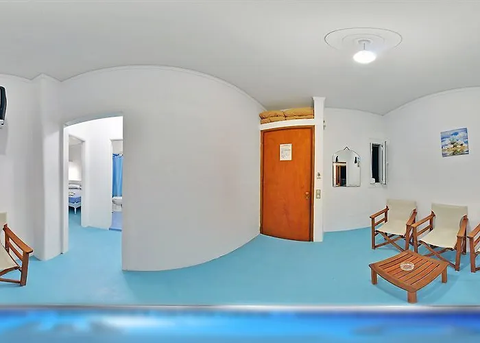 Milos Apartment Adamantas (Milos)